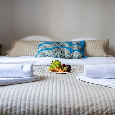 Miodowa Street P&o Serviced Apartman Varsó