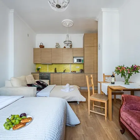 Miodowa Street P&o Serviced *